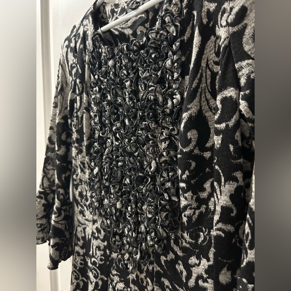 Chris McLaughlin size 6 black white ruffle dress euc fully lined stretchy - Picture 11 of 11